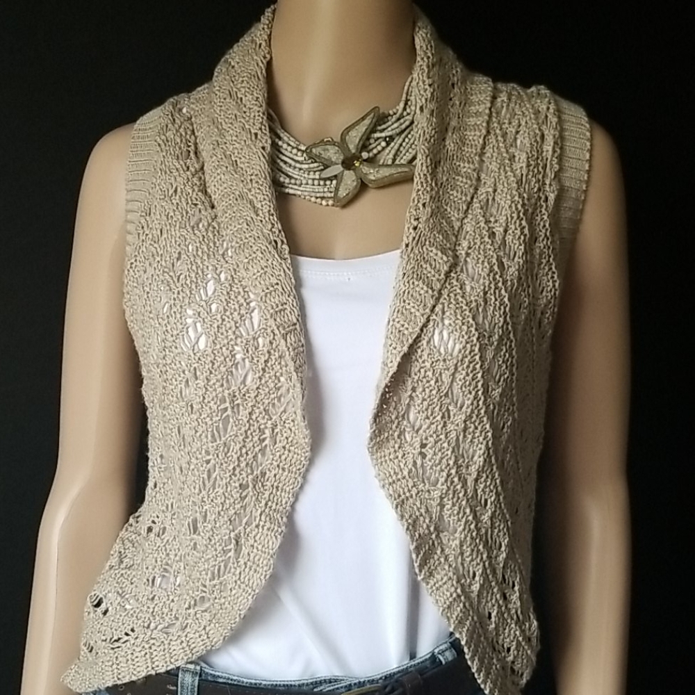 HOOKED UP💕 by I.O.T Sandy Beige Sweater Vest NWT